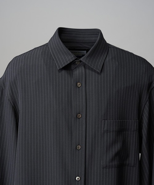 UNISEX》Frieren Stripe Prime-Over Regular Collar Shirt/フリーレン