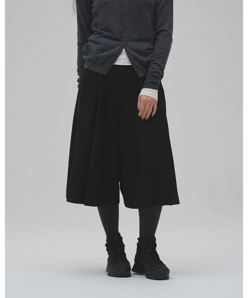 TODAYFUL(トゥデイフル)の「Chino Bermuda Pants(その他パンツ・レディース・ブラック/ベージュ・38inch/36inch)」の10枚目の写真