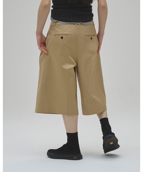 TODAYFUL(トゥデイフル)の「Chino Bermuda Pants(その他パンツ・レディース・ブラック/ベージュ・38inch/36inch)」の12枚目の写真