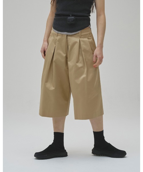 TODAYFUL(トゥデイフル)の「Chino Bermuda Pants(その他パンツ・レディース・ブラック/ベージュ・38inch/36inch)」の13枚目の写真