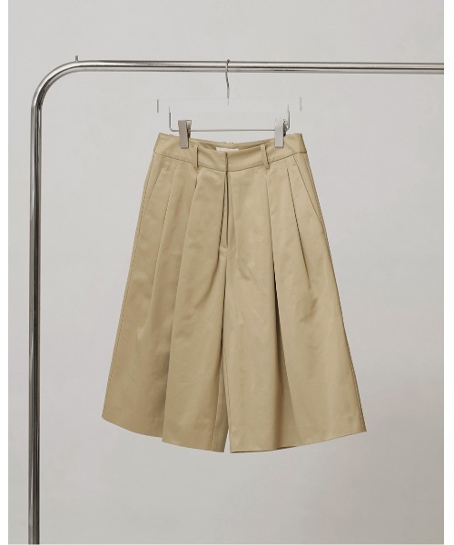 TODAYFUL(トゥデイフル)の「Chino Bermuda Pants(その他パンツ・レディース・ブラック/ベージュ・38inch/36inch)」の16枚目の写真