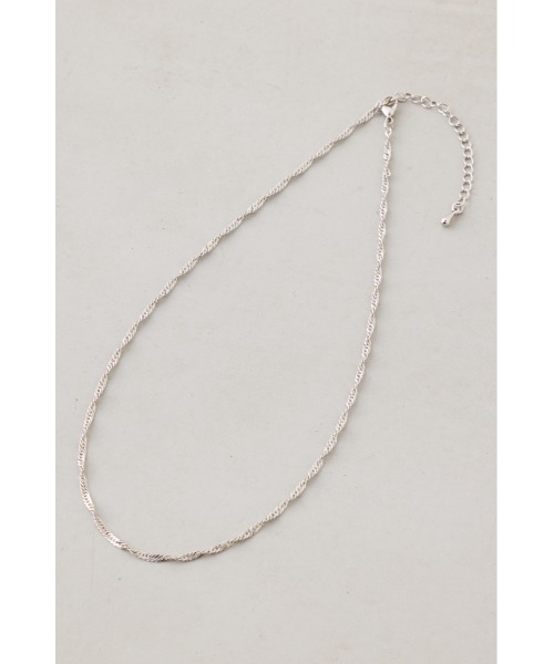 AZUL by moussy(アズールバイマウジー)の「ツイストチェーンネックレス(ネックレス・レディース・ゴールド/シルバー・FREE)」の5枚目の写真