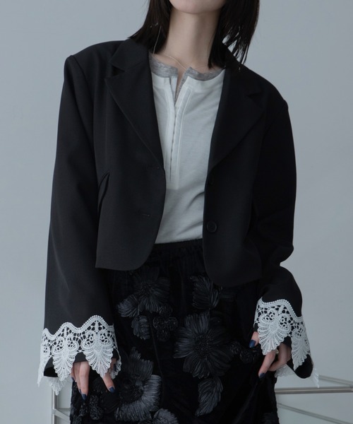 VACANCY(ヴァカンシー)の「フロントフックシアーリブトップス(Tシャツ/カットソー・レディース・グレー/ホワイト/ブラック・FREE)」の12枚目の写真