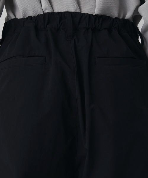 UNITED TOKYO（ユナイテッドトウキョウ）の「【新作】LIGHT DOLPHIN ワイドパラシュートパンツ（その他パンツ・メンズ・ブラック/ダークグレー・1/2）」の10枚目の写真