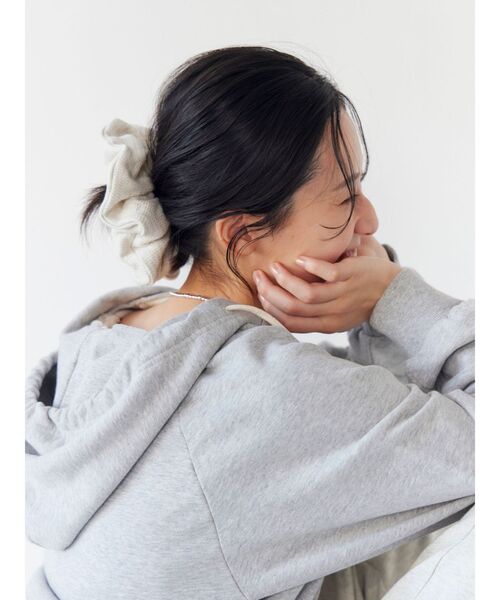 Ungrid（アングリッド）の「【WEB限定】FAITH別注 シュシュ（シュシュ・レディース・その他1/アイボリー/チャコールグレー・FREE）」の17枚目の写真