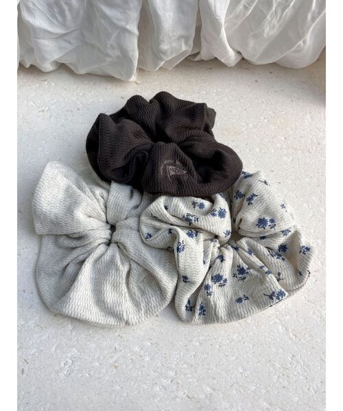 Ungrid（アングリッド）の「【WEB限定】FAITH別注 シュシュ（シュシュ・レディース・その他1/アイボリー/チャコールグレー・FREE）」の13枚目の写真