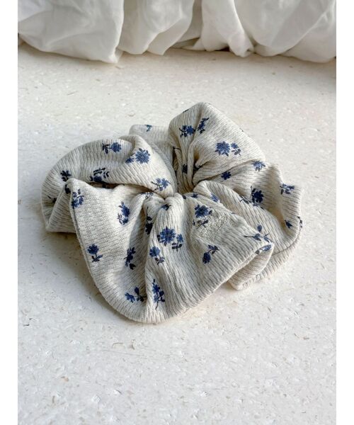 Ungrid（アングリッド）の「【WEB限定】FAITH別注 シュシュ（シュシュ・レディース・その他1/アイボリー/チャコールグレー・FREE）」の5枚目の写真