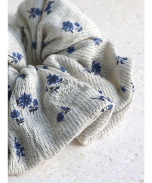 Ungrid（アングリッド）の「【WEB限定】FAITH別注 シュシュ（シュシュ・レディース・その他1/アイボリー/チャコールグレー・FREE）」の6枚目の写真