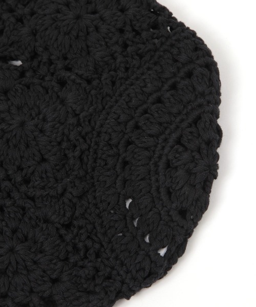 LEPSIM（レプシィム）の「クロシェボンネット　636649（ニットキャップ/ビーニー・レディース・ブラック/アイボリー・ONE SIZE）」の5枚目の写真