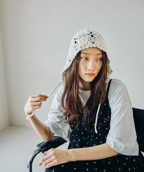 LEPSIM（レプシィム）の「クロシェボンネット　636649（ニットキャップ/ビーニー・レディース・ブラック/アイボリー・ONE SIZE）」の12枚目の写真
