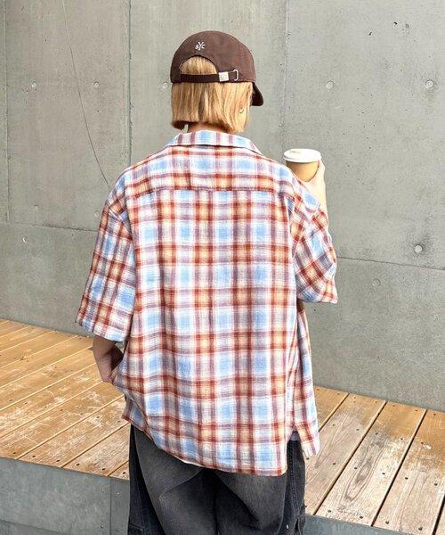 CIAOPANIC TYPY(チャオパニックティピー)の「【ユニセックス】接触冷感テックリネンオープンカラーシャツ(シャツ/ブラウス・メンズ・ベージュ/レッド/ブラック/チャコールグレー・LARGE/MEDIUM)」の19枚目の写真