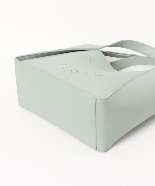STELLA McCARTNEY（ステラマッカートニー）の「Logo Crossbody Tote Bag / ロゴ クロスボディ トートバッグ（トートバッグ・レディース・ライトグリーン・ONE SIZE）」の6枚目の写真