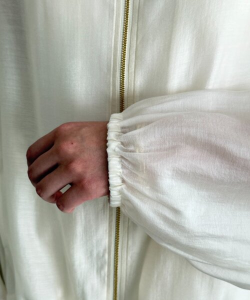 LOUNGEDRESS(ラウンジドレス)の「シアーバルーンブルゾン(ブルゾン・レディース・オフホワイト・FREE)」の16枚目の写真