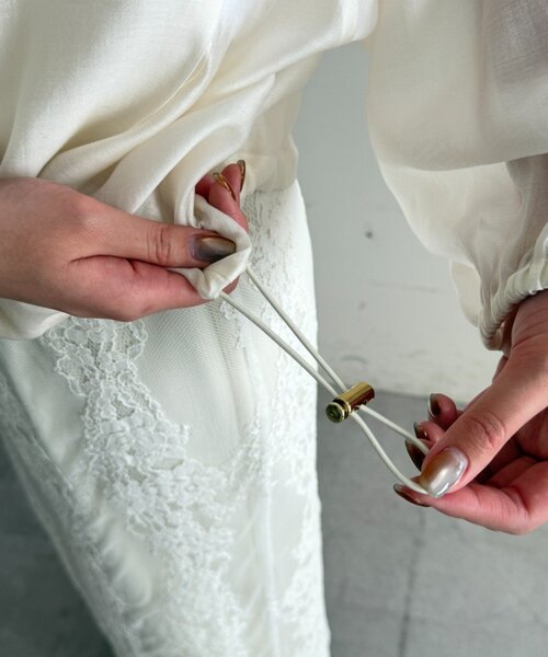 LOUNGEDRESS(ラウンジドレス)の「シアーバルーンブルゾン(ブルゾン・レディース・オフホワイト・FREE)」の18枚目の写真