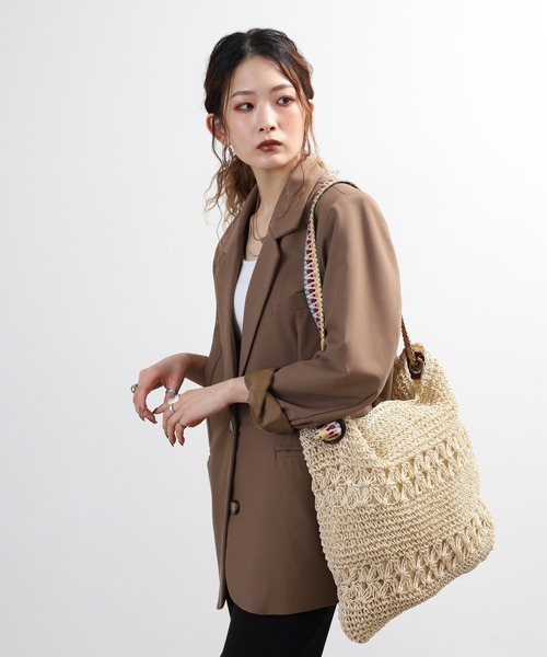 crossi(クロッシー)の「エスニック柄ストラップかぎ編み ストローバッグ(トートバッグ・レディース・ベージュ/ブラウン・FREE)」の9枚目の写真
