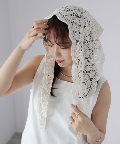 Riberry(リベリー)の「クロシェ花柄トライアングルスカーフ(バンダナ/スカーフ・レディース・A/B・FREE)」の8枚目の写真