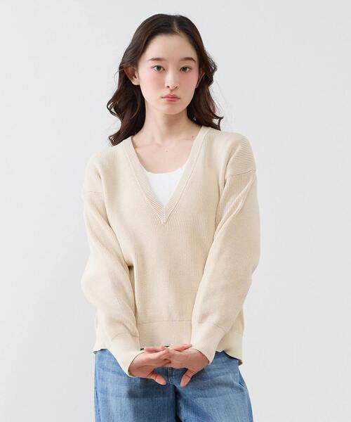 LOGEMENT DE CLAIRE（ロジュモンドクレール）の「Vネック片畦プルオーバー（ニット/セーター・レディース・ホワイト/ライトベージュ/カーキ・FREE）」の2枚目の写真