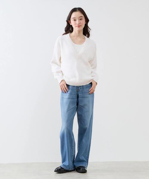 LOGEMENT DE CLAIRE（ロジュモンドクレール）の「Vネック片畦プルオーバー（ニット/セーター・レディース・ホワイト/ライトベージュ/カーキ・FREE）」の4枚目の写真
