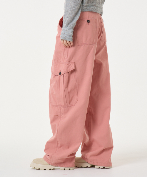 UNKNOWN PLANET(アンノウンプラネット)の「タックワイドストリングカーゴ綿パンツピンク(その他パンツ・レディース・その他・LARGE/MEDIUM/SMALL)」の7枚目の写真