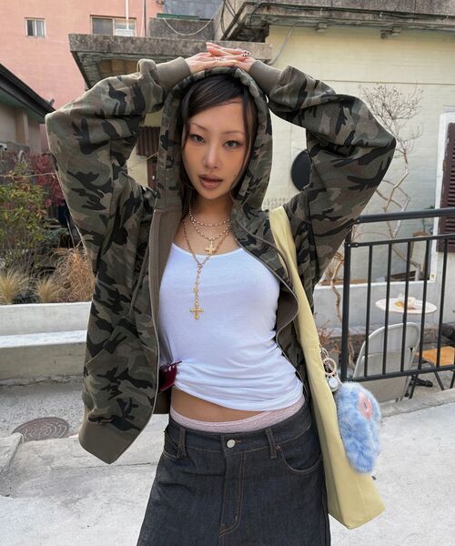 SUNBURNPROJECT(サンバーンプロジェクト)の「B LOGO PATCH HOODIE ZIP-UP, CAMO(パーカー・レディース・その他・SMALL/MEDIUM)」の3枚目の写真