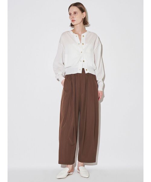 ELENDEEK(エレンディーク)の「ニットブルゾン(カーディガン/ボレロ・レディース・オフホワイト/ブラック/レッド・FREE)」の17枚目の写真