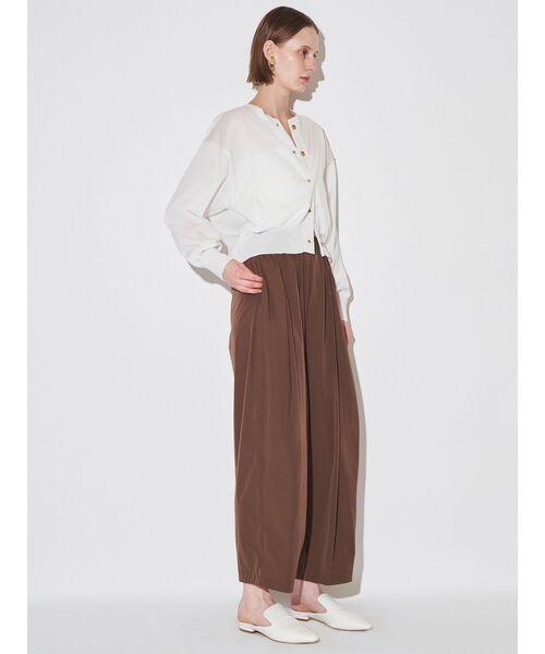 ELENDEEK(エレンディーク)の「ニットブルゾン(カーディガン/ボレロ・レディース・オフホワイト/ブラック/レッド・FREE)」の18枚目の写真