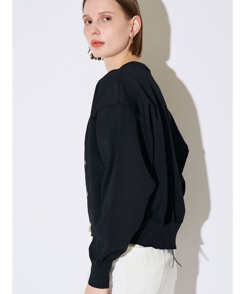 ELENDEEK(エレンディーク)の「ニットブルゾン(カーディガン/ボレロ・レディース・オフホワイト/ブラック/レッド・FREE)」の22枚目の写真