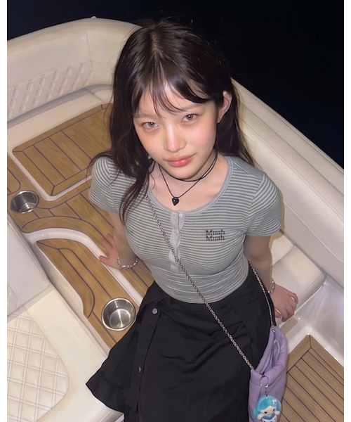 muahmuah（ムーアムーア）の「ヘンリーネックストライプ半袖Tシャツ[5色]（Tシャツ/カットソー・レディース・アイボリー/ブラック/ライトブルー/グレー/バーガンディー・FREE）」の15枚目の写真