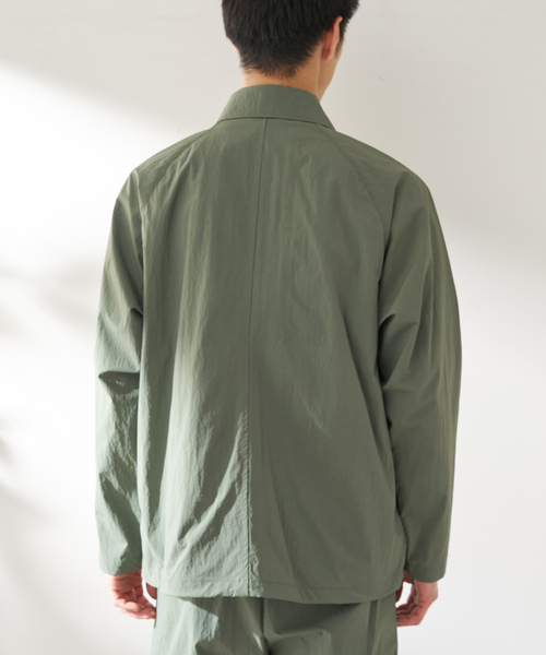 B.C STOCK（ベーセーストック）の「Breeze Func Blouson（ブルゾン・メンズ・ブラック/カーキ・MEDIUM/LARGE）」の21枚目の写真