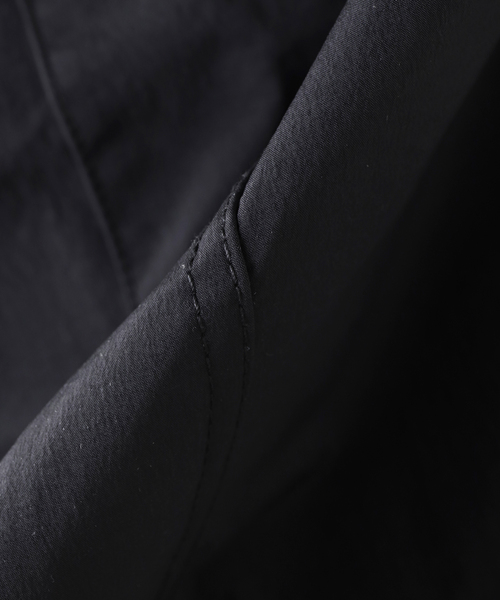 B.C STOCK（ベーセーストック）の「Breeze Func Blouson（ブルゾン・メンズ・ブラック/カーキ・MEDIUM/LARGE）」の17枚目の写真