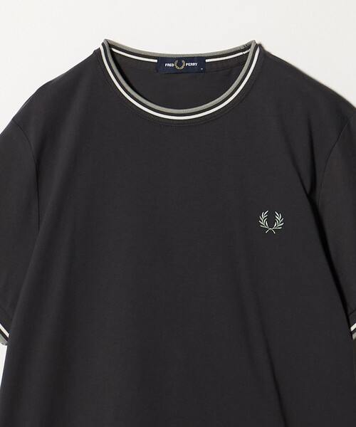 FRED PERRY(フレッドペリー)の「<FRED PERRY>ツインティップ Tシャツ(Tシャツ/カットソー・メンズ・ブラック/ホワイト/ダークグレー/コバルトブルー・M/L/XL)」の16枚目の写真