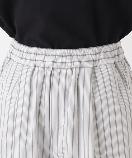 one'sterrace（ワンズテラス）の「タイプライタータック入りストレートパンツ（その他パンツ・レディース・ブルー系その他7/グリーン系その他6/ブラック系8/アイボリー系8・02）」の9枚目の写真