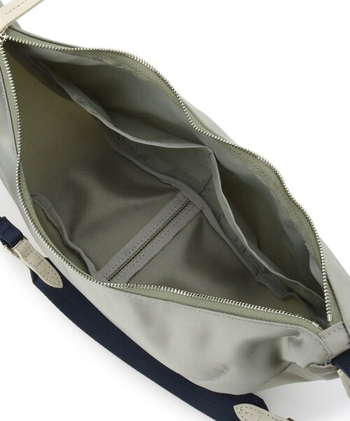 TOFF&LOADSTONE(トフアンドロードストーン)の「Air 2way shoulder(エア 2way ショルダー)S(ショルダーバッグ・レディース・ピンク系その他/ブラック/ライトグレー系5・00)」の13枚目の写真