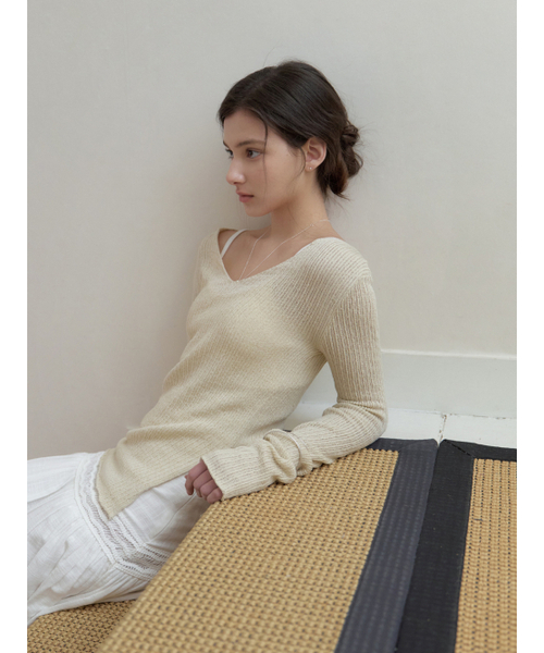 RE_L(リエル)の「Slony v slit knit (beige)(ニット/セーター・レディース・その他・FREE)」の1枚目の写真