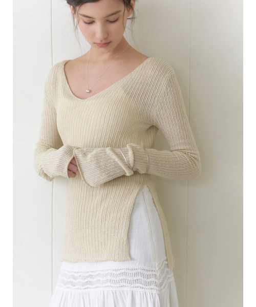 RE_L(リエル)の「Slony v slit knit (beige)(ニット/セーター・レディース・その他・FREE)」の2枚目の写真