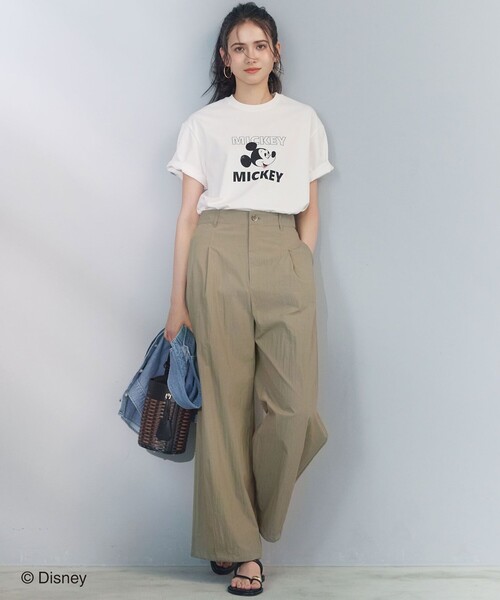 23区 S(ニジュウサンクチイサイサイズ)の「コットンナイロンタイプライター ワイドカーブ バギー パンツ(その他パンツ・レディース・ブラウン系・32)」の2枚目の写真