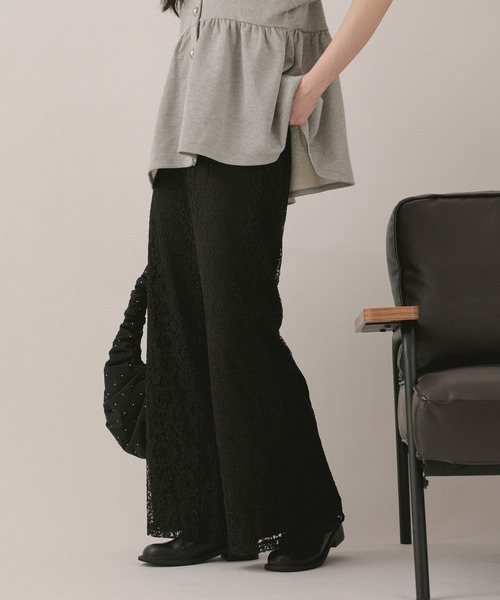 loin nuit（ロワンニュイ）の「lace flare pants / レースフレアパンツ（その他パンツ・レディース・アイボリー/ブラック・FREE）」の2枚目の写真
