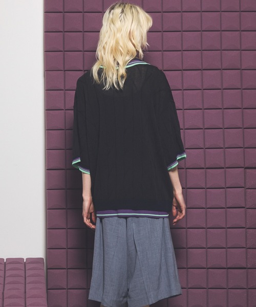 MAISON SPECIAL（メゾンスペシャル）の「《UNISEX》Layered Collar Line Geometric Prime-Over Short Sleeve Knit Polo Shirt/レイヤードライン襟ジオメトリックプライムオーバーショートスリーブニットポロシャツ【MAISON SPECIAL/メゾンスペシャル】（ポロシャツ・メンズ・ブラック/ベージュ・0/1/2）」の9枚目の写真