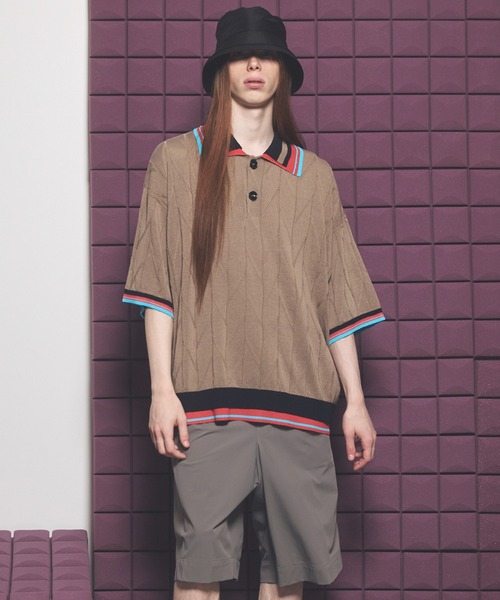 MAISON SPECIAL（メゾンスペシャル）の「《UNISEX》Layered Collar Line Geometric Prime-Over Short Sleeve Knit Polo Shirt/レイヤードライン襟ジオメトリックプライムオーバーショートスリーブニットポロシャツ【MAISON SPECIAL/メゾンスペシャル】（ポロシャツ・メンズ・ブラック/ベージュ・0/1/2）」の10枚目の写真