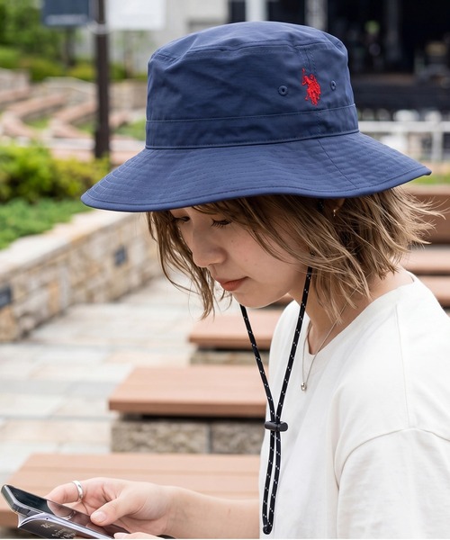 U.S. POLO ASSN.(ユーエスポロアッスン)の「【U.S. POLO ASSN./ユーエスポロアッスン】サンシェード付き UVカット機能 ワンポイント刺繍 アドベンチャーハット(ハット・メンズ・ブラック/ブルーグレー/サンドベージュ/ネイビー・FREE)」の4枚目の写真