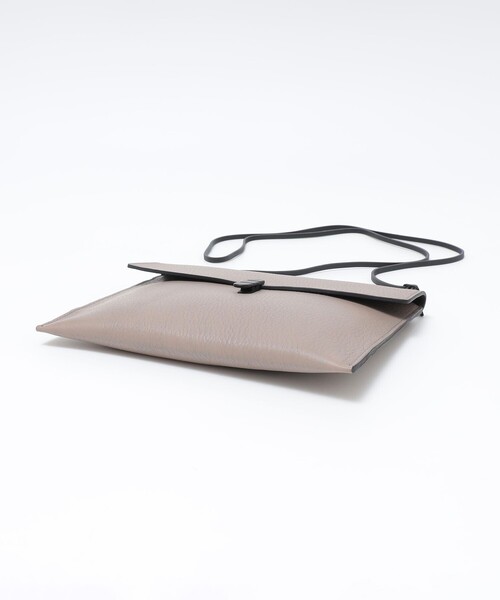 SHIPS(シップス)の「TOMOE: UTILITY 2WAY SACOCHE(トートバッグ・メンズ・ブラック/グレー・ONE SIZE)」の5枚目の写真
