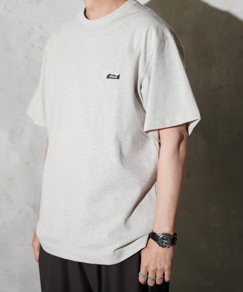 NANGA(ナンガ)の「NANGA / ナンガ ECO HYBRID BOX LOGO EMBROIDERY TEE エコハイブリッド ボックスロゴ エンブロイダリーTシャツ(Tシャツ/カットソー・メンズ・ネイビー/ホワイト/ブラック/グレー・SMALL/MEDIUM/LARGE/X-LARGE)」の3枚目の写真