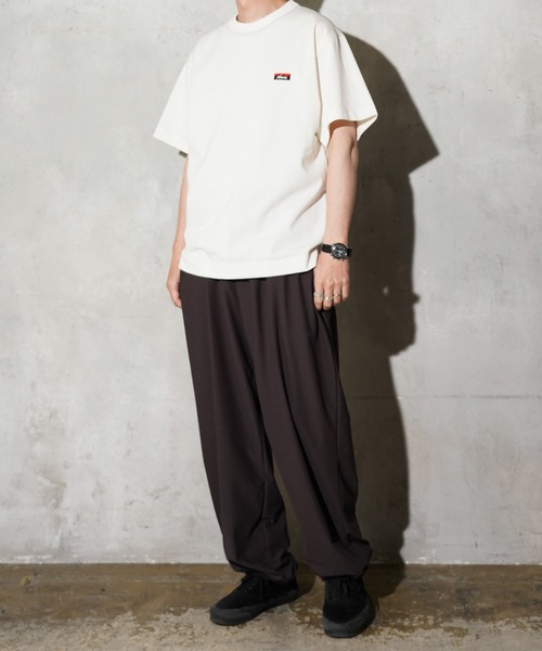 NANGA(ナンガ)の「NANGA / ナンガ ECO HYBRID BOX LOGO EMBROIDERY TEE エコハイブリッド ボックスロゴ エンブロイダリーTシャツ(Tシャツ/カットソー・メンズ・ネイビー/ホワイト/ブラック/グレー・SMALL/MEDIUM/LARGE/X-LARGE)」の6枚目の写真