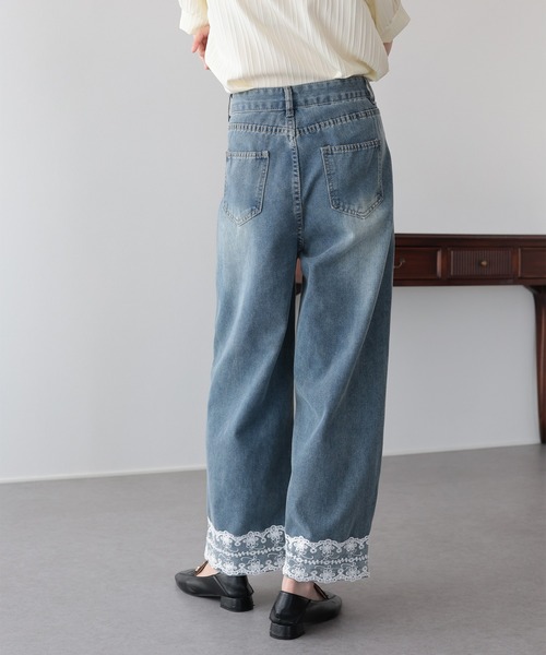 BLUEEAST(ブルーイースト)の「ヘムレースワイドデニム(デニムパンツ・レディース・ブルー・SMALL/MEDIUM)」の5枚目の写真