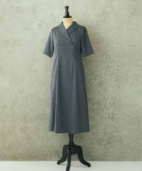 IEDIT(イディット)の「IEDIT エレガンスラインにこだわって仕立てた上品ワンピース(ワンピース・レディース・グレイッシュベージュ/グレー・2/3/4/5/6/7/9/10/8/1)」の6枚目の写真