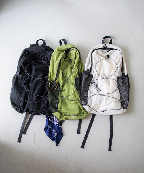 PICHI(ピイチ)の「Packable Backpack(バックパック/リュック・レディース・ブラック/ホワイト/グリーン・FREE)」の12枚目の写真
