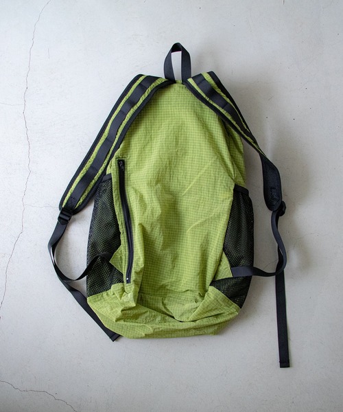 PICHI(ピイチ)の「Packable Backpack(バックパック/リュック・レディース・ブラック/ホワイト/グリーン・FREE)」の8枚目の写真