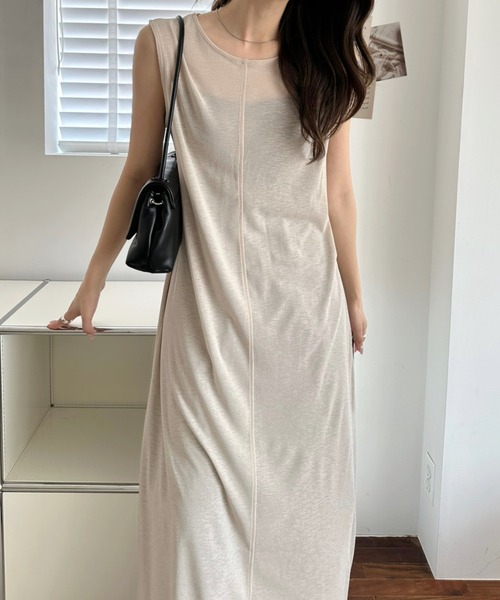 umune(ウムネ)の「シアーワンピース マキシ丈 ロングワンピ ノースリーブ Iライン レイヤード 透け感 スリット 大人カジュアル 夏(ワンピース・レディース・ブラウン/ブラック/グレイッシュベージュ・FREE)」の3枚目の写真