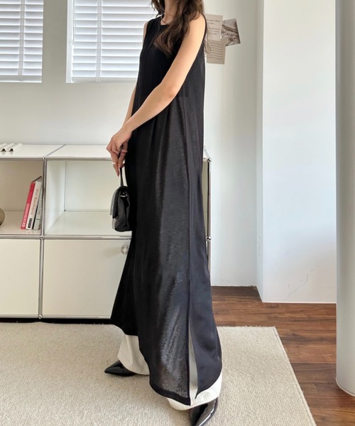 umune(ウムネ)の「シアーワンピース マキシ丈 ロングワンピ ノースリーブ Iライン レイヤード 透け感 スリット 大人カジュアル 夏(ワンピース・レディース・ブラウン/ブラック/グレイッシュベージュ・FREE)」の11枚目の写真