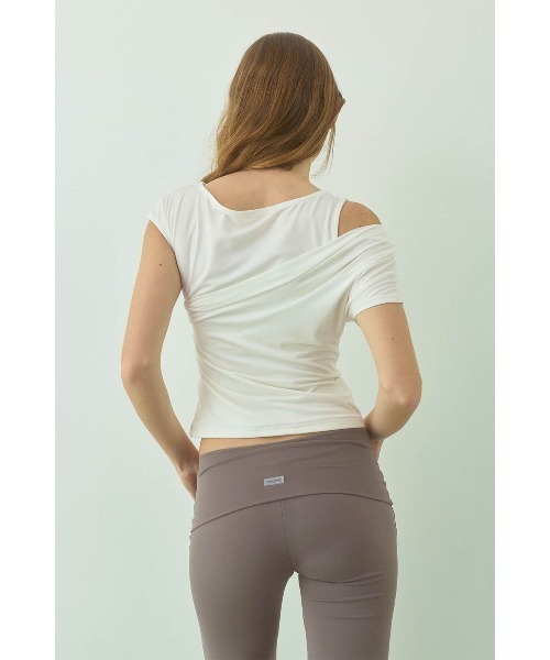 ALEXIA STAM（アリシアスタン）の「Asymmetrical Top /レイヤードトップス（Tシャツ/カットソー・レディース・グレー/ブラック/ホワイト・L/M/S）」の6枚目の写真